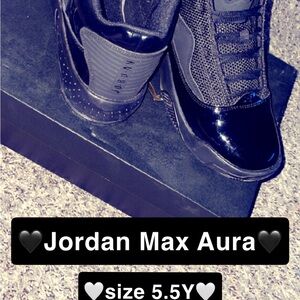 Jordan Max Aura Big Kids 5.5Y
